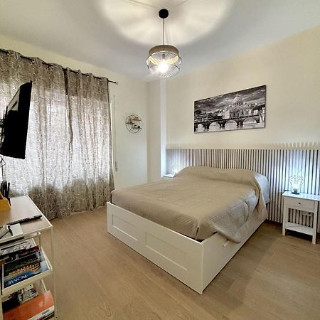 Casa Blaserna Nel Cuore Dello Shopping A Marconi E Trastevere Rome Exterior photo